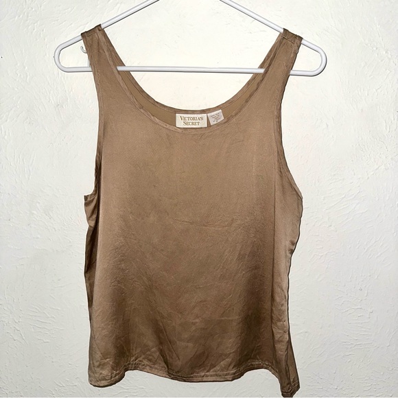 VTG Gold Label Victoria’s Secret 100% silk gold tank top lingerie camisole P - Picture 9 of 9